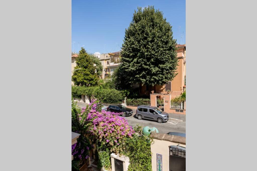 Romantica With Balcony Near San Giovanni Appartement *